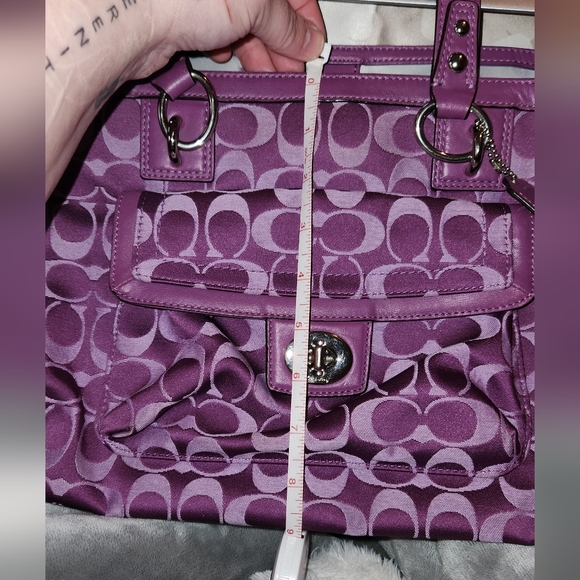 NWOT Authentic Coach Penelope Purple Logo Purse - Picture 4 of 16